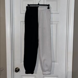 Women’s Joggers, Sweatpants, Black & White, 2 pockets, XS